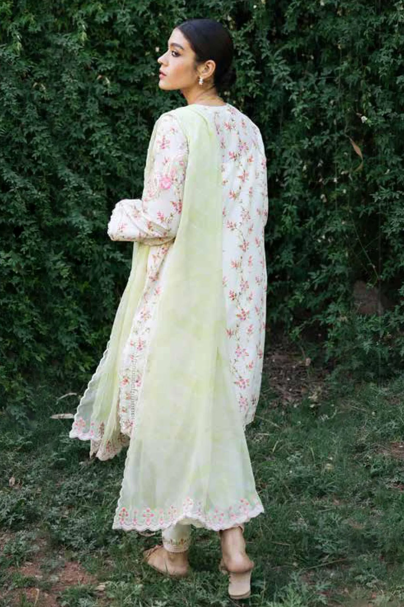 Coco by Zara Shahjahan Unstitched 3 Piece Lawn Vol-02 Collection'2022-CZ-03-B