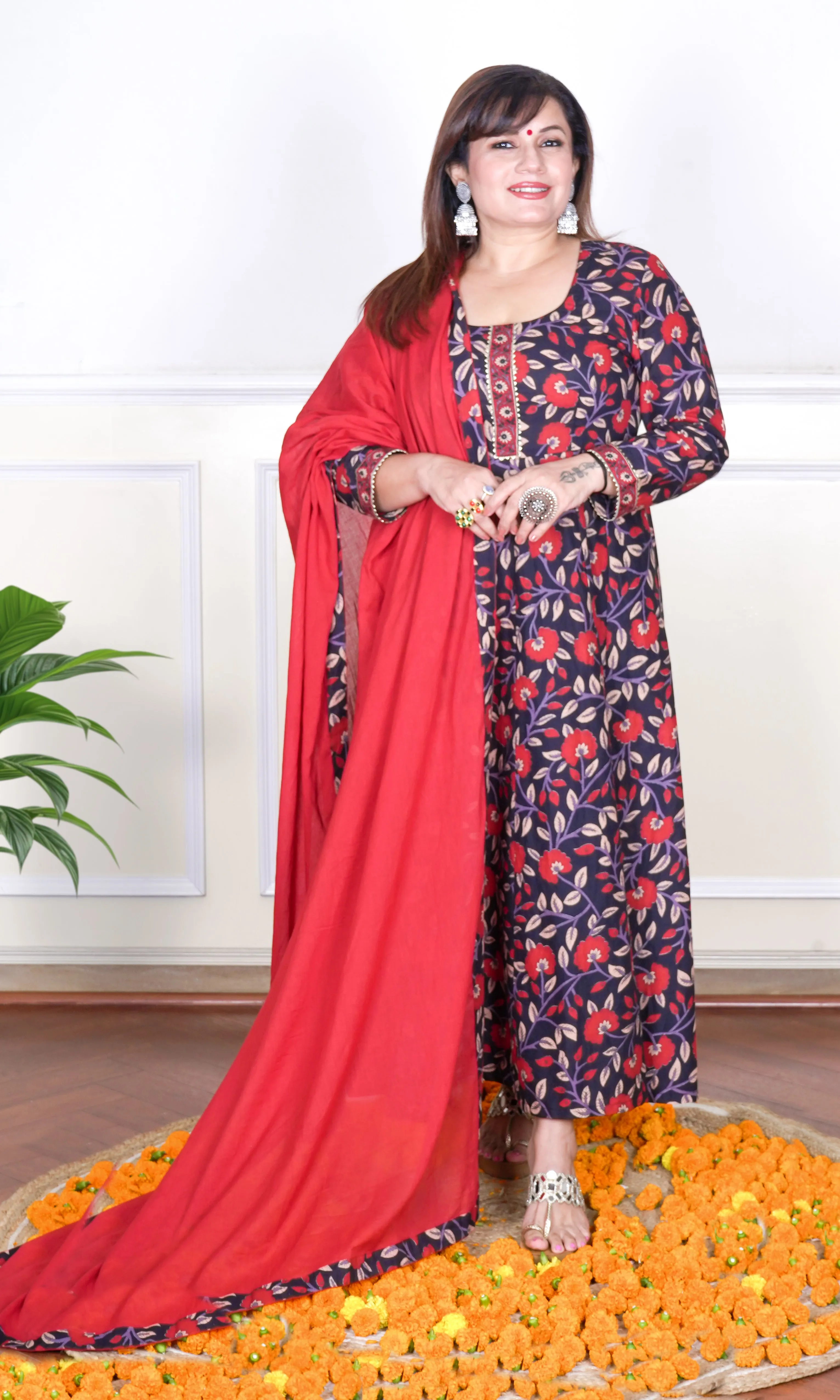 FLORAL PRINTED GOTA NECKLINE KALIDAAR KURTA WITH PANT AND DUPATTA