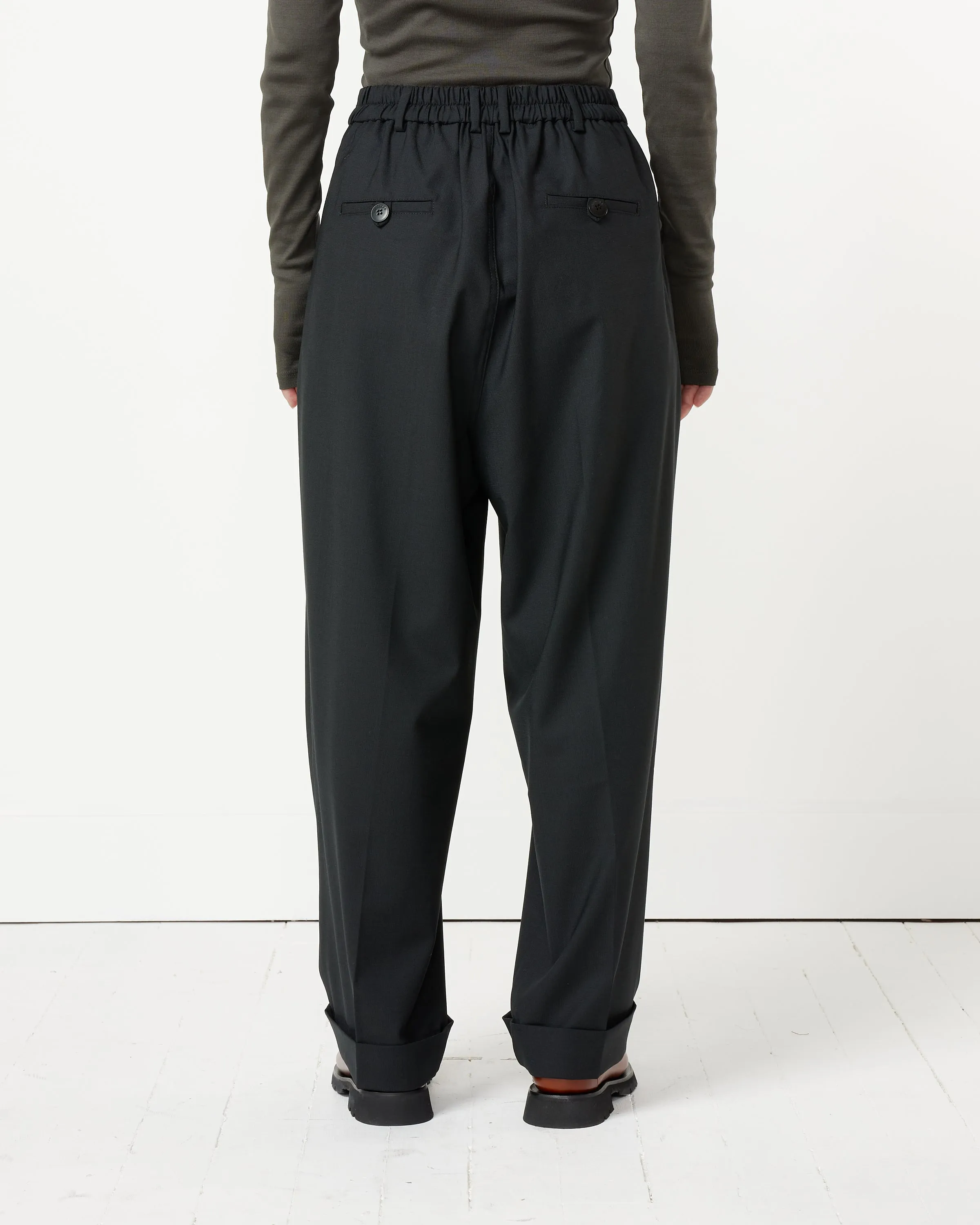 Tailoring Masculine Pants in Black